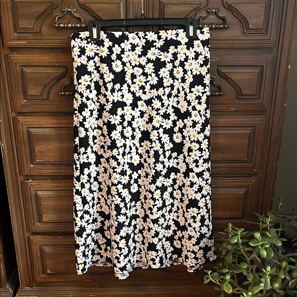 Rachel Zoe Black and White Floral A-Line Skirt